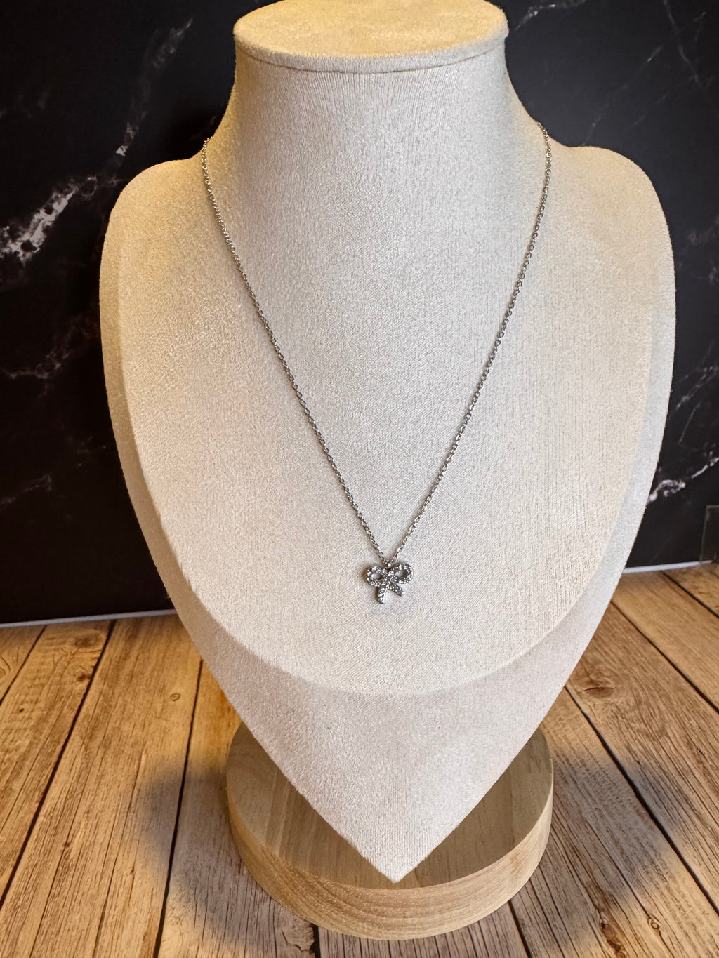 Collier MYA