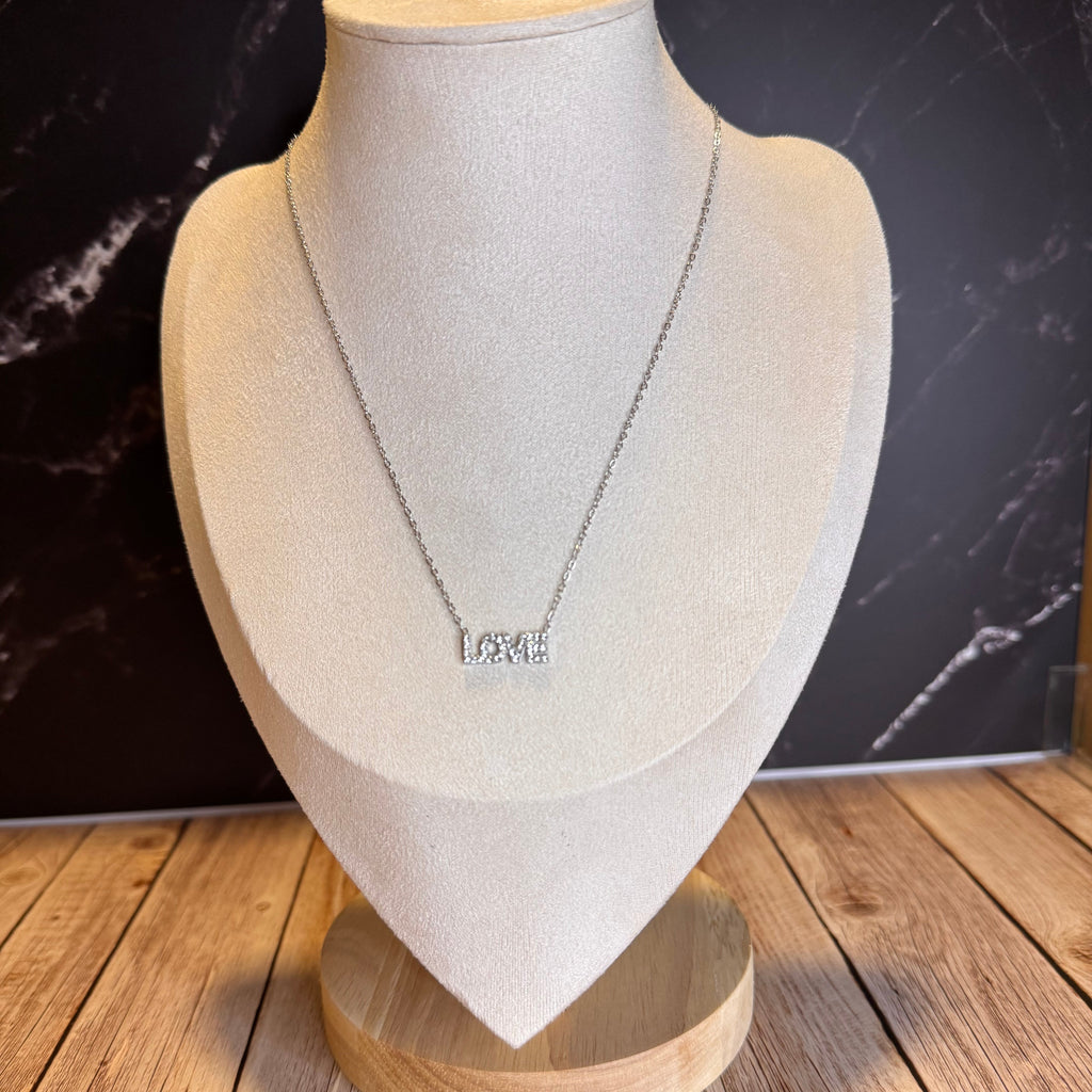 Collier LOVE