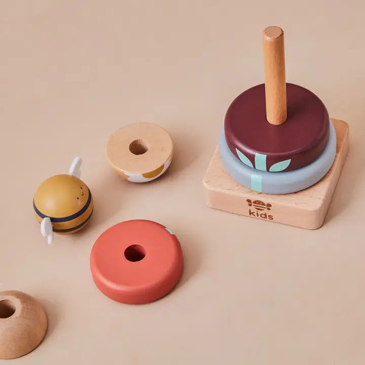 Jouet à empiler en bois
